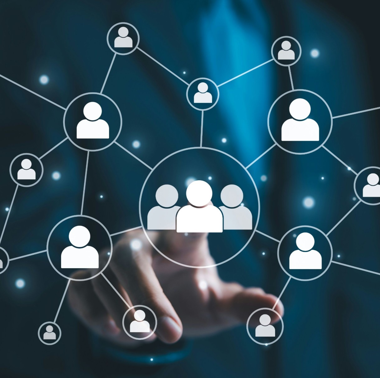 Online and Offline, Comprehensive Channel Presence
